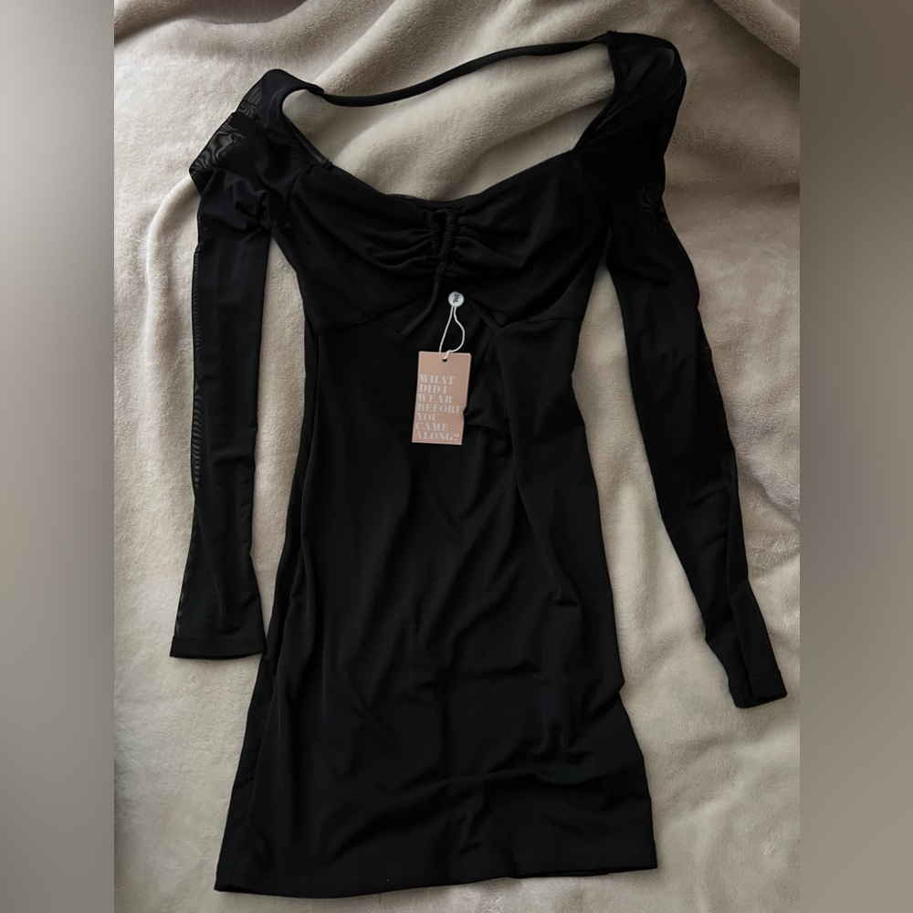 Elegant Black Long Sleeve Dress